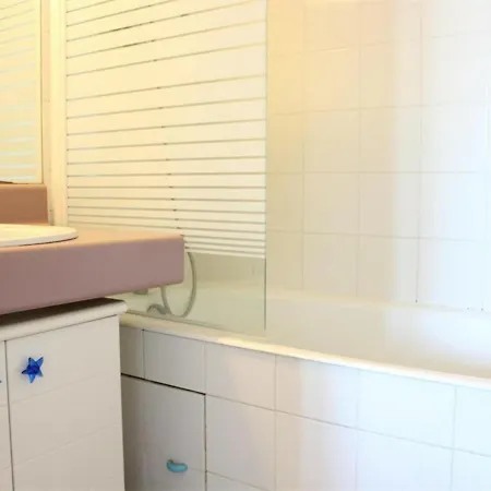 Appartamento 2 Pieces Avec Terrasse, Piscine, Animaux Admis - - Fr-1-246-264