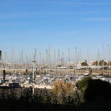 Appartamento 2 Pieces Avec Terrasse, Piscine, Animaux Admis - - Fr-1-246-264